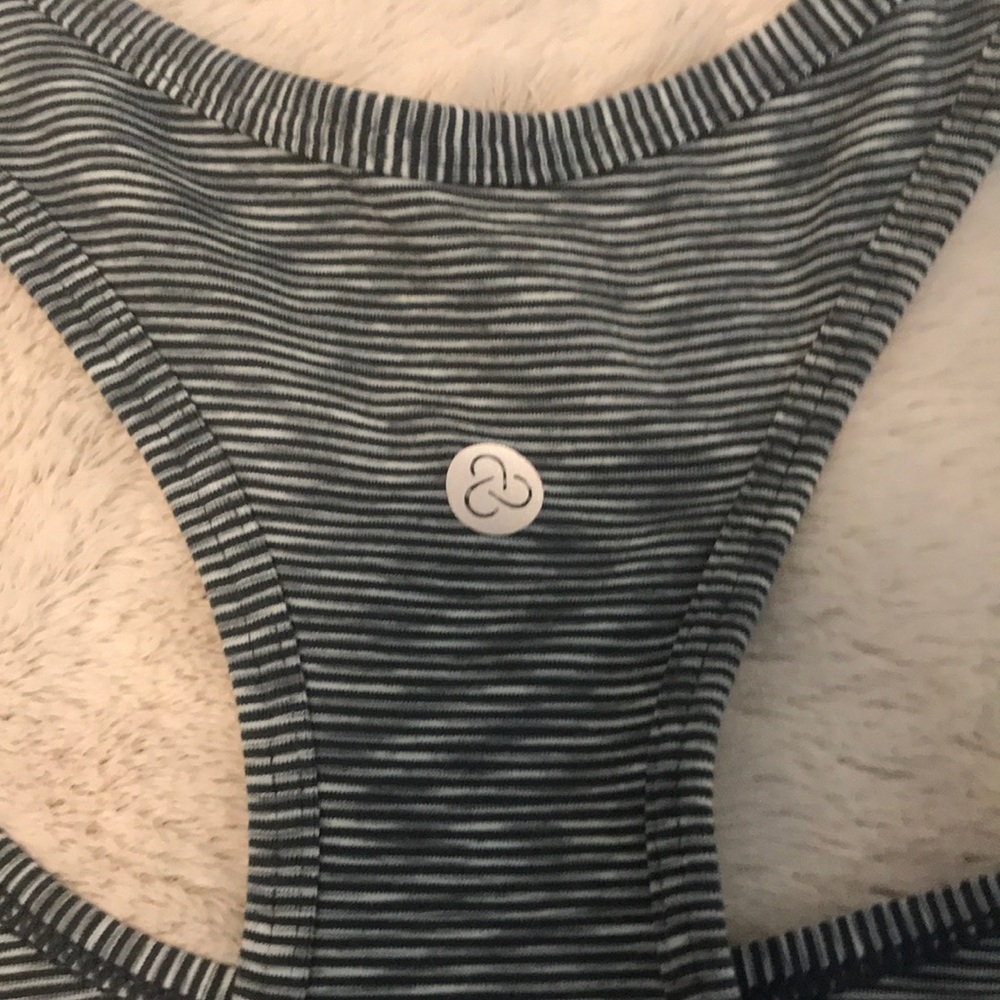 NWOT Zella Razorback Athletic Top - Picture 4 of 5
